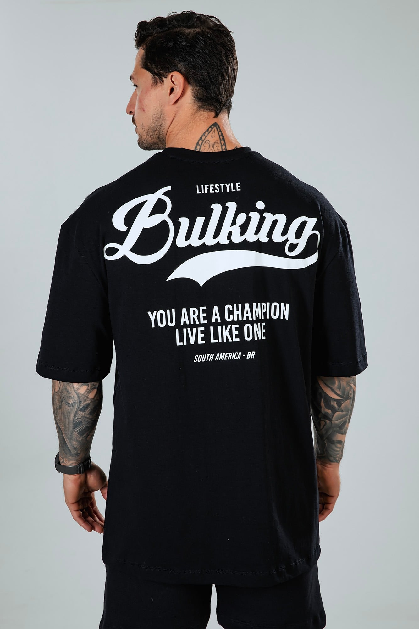 CAMISETA OVERSIZED SOUTH PRETA